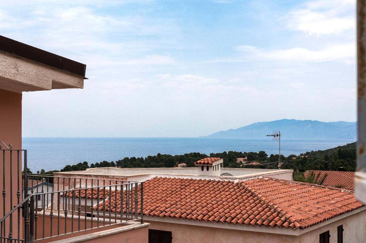 Uncle Leonard'S House Apartment Cala Gonone Exterior photo