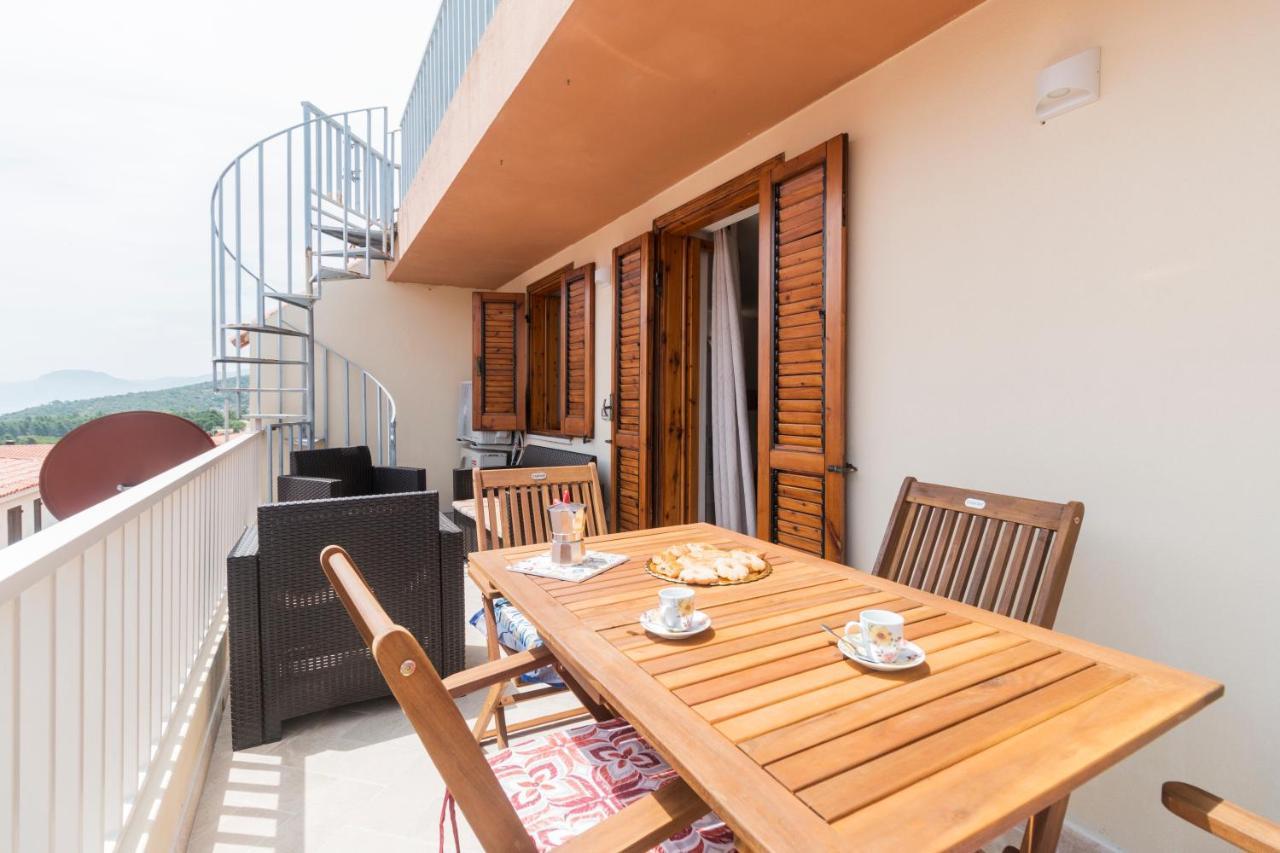 Uncle Leonard'S House Apartment Cala Gonone Exterior photo
